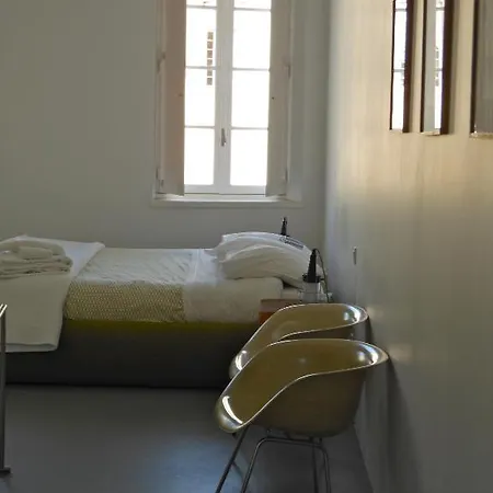 Bloc G Bed & Breakfast